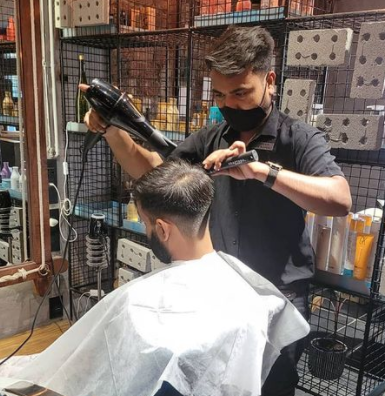 Mans Hair Cutting Service - Shades & Mirrors Salon by sankalp